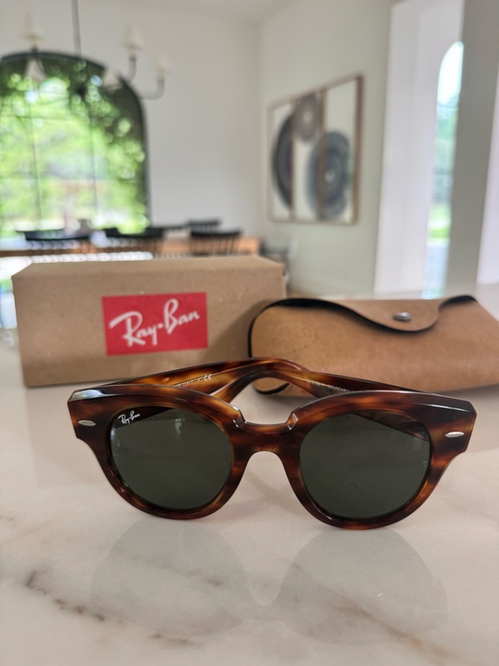 Ray-Ban Tortoiseshell Frame with Green Lenses Round Sunglasses